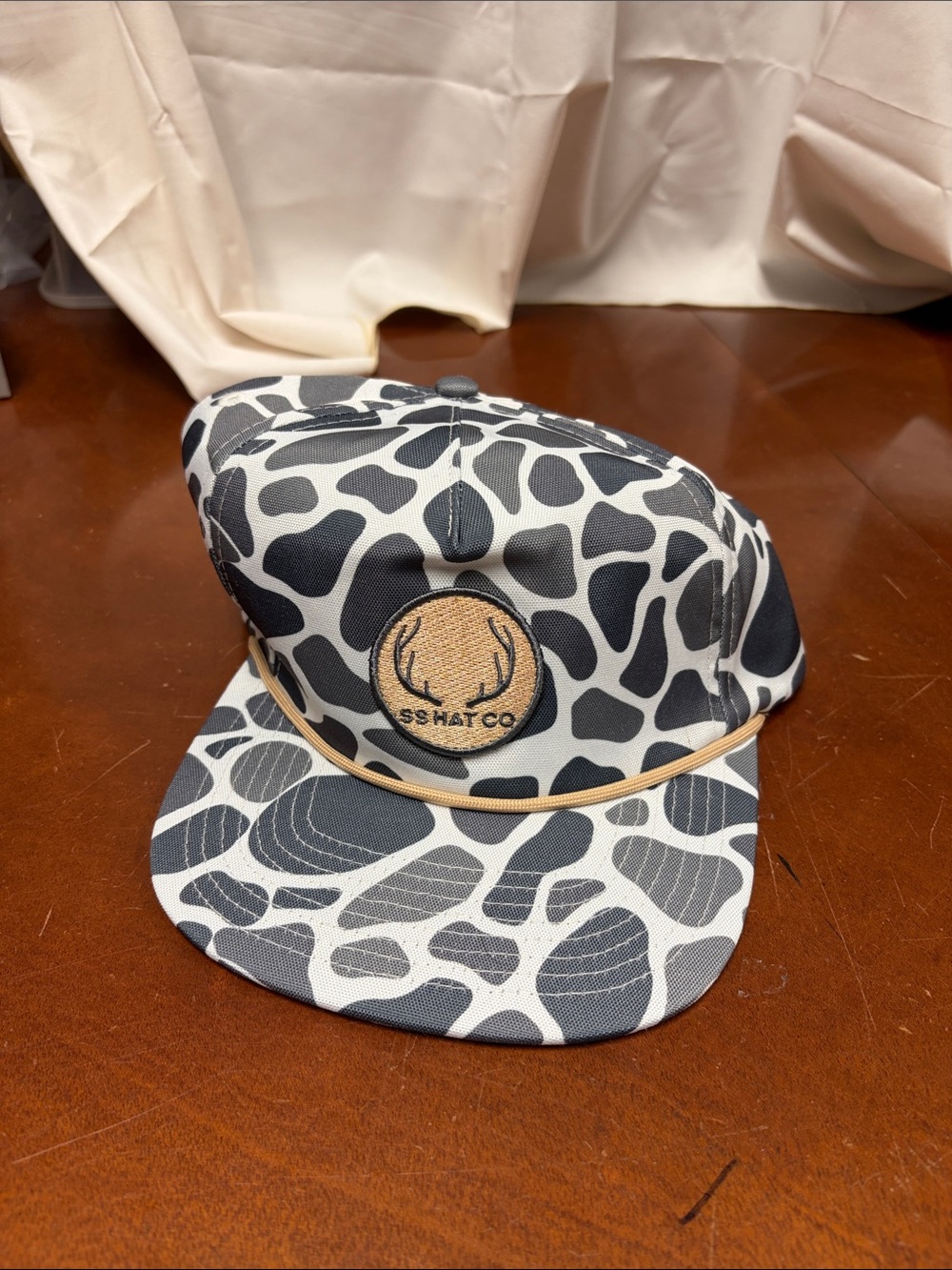 SS Hat Co Adult Gray & White Patterned Snapback Hat